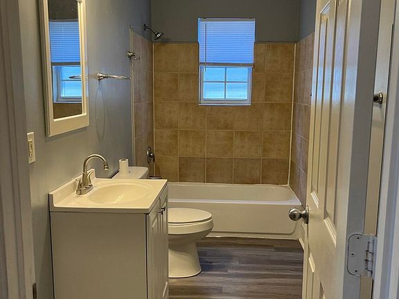 5th image of 1309 Church Street