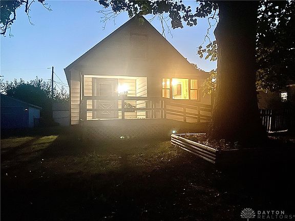 3rd image of 2109 Emmons Ave