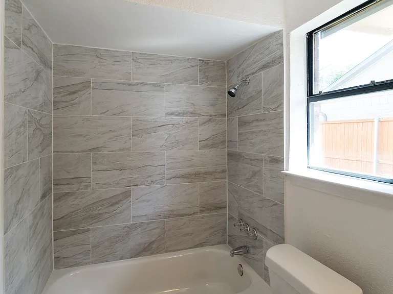 6536 Bronze Leaf Dr — Photo 9