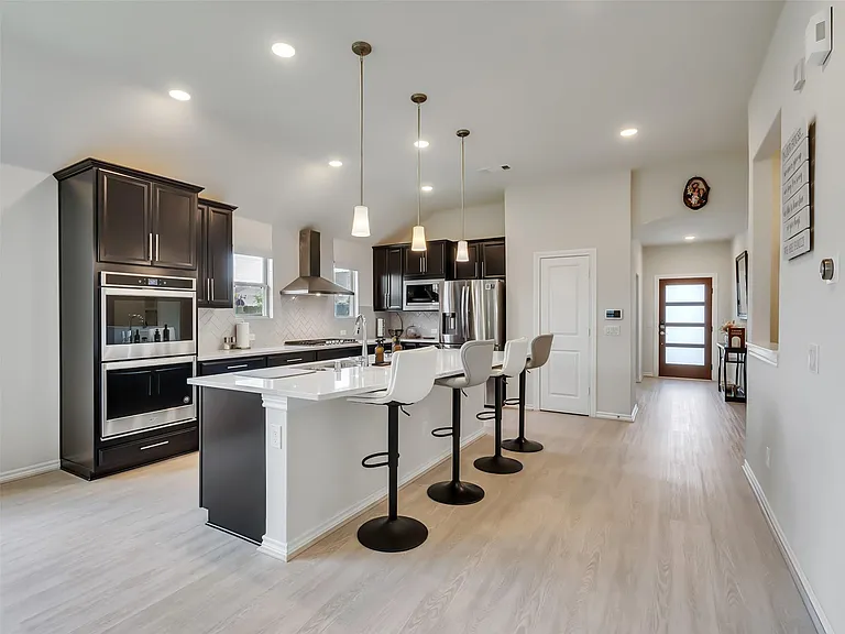 27997 Lone Hollow Ln — Photo 22