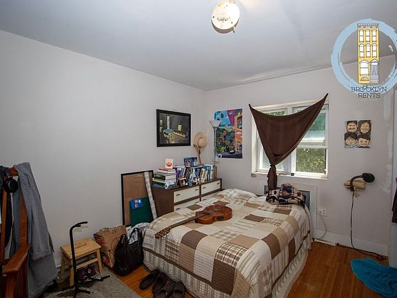 5th image of 678 Willoughby Ave #F2