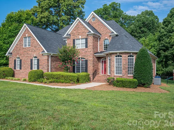 5021 Graystone Estates Dr, Belmont, NC 28012