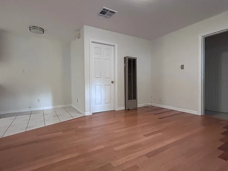 3749 N Charlotte Ave — Photo 2