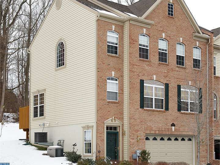 1st image of 3176 Woods Edge Dr