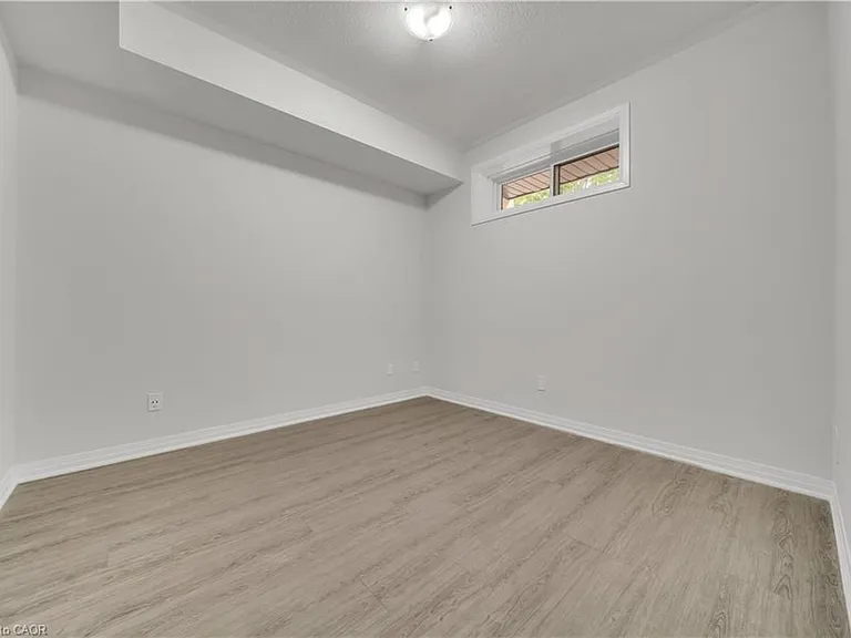 25 Isherwood Ave #B21 — Photo 15