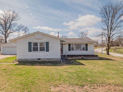 647 Dawson Dr, Paris, MO, 65275