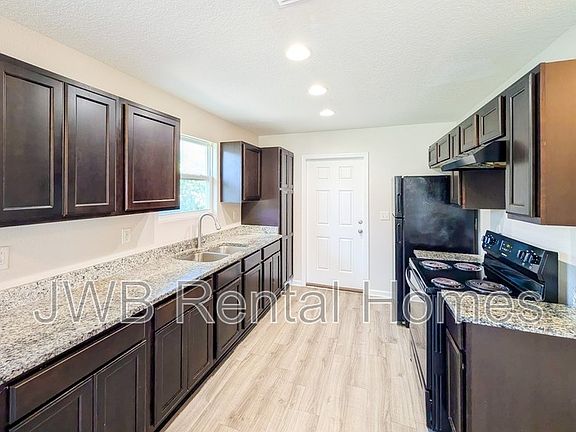 2nd image of 1116 E 17th St