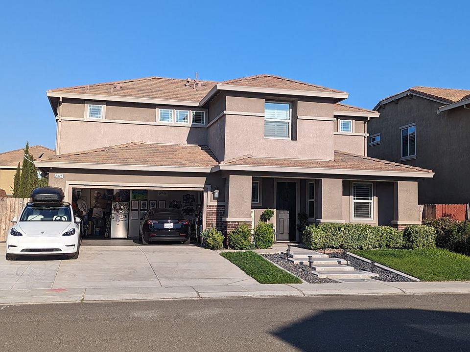 1st image of 2325 Azevedo Ave