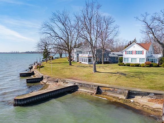 5th image of 29863 E River Rd