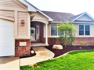 3328 Baton Rouge Rd, Muscatine, IA 52761
