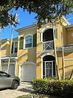 3 bed, 2.5 bath, 2082 sqft, $2,300 — Photo 1