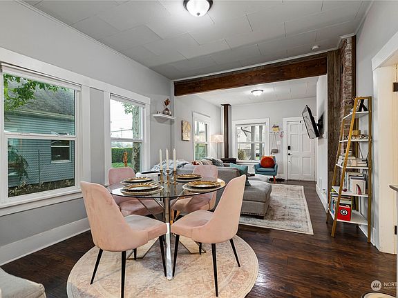 5th image of 3415 S Gunnison Street