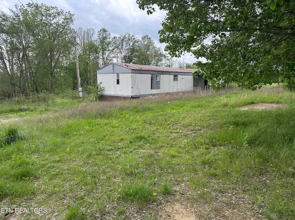 243 Twin Bridge Rd, Deer Lodge, TN 37726