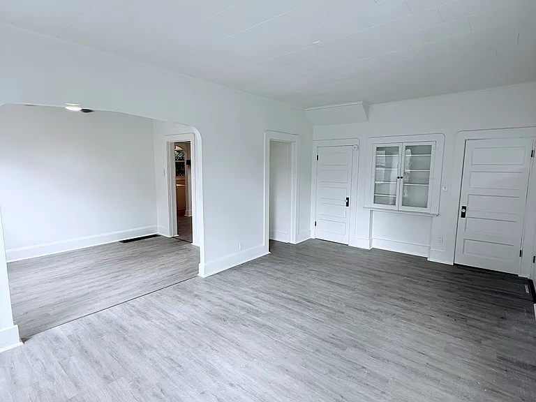 418 Sumner Ave — Photo 14