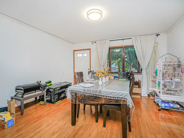 11 Bolivar Street image 18 of 20