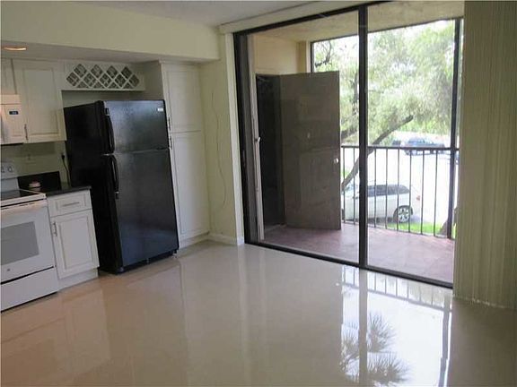 2nd image of 8025 SW 107th Ave APT 203