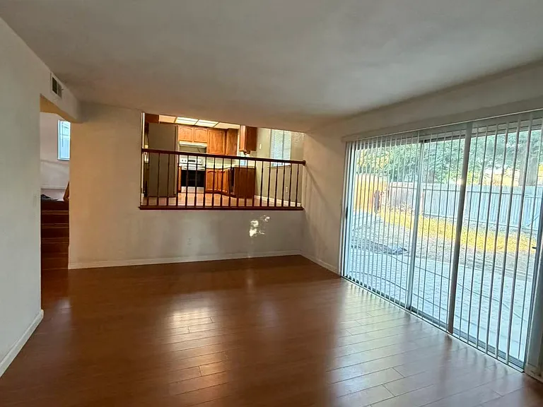 8324 Trimmer Way — Photo 9