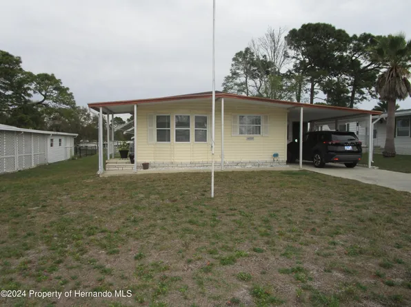 14729 Brookridge Blvd, Brooksville, FL 34613
