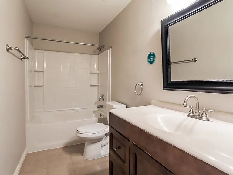 573 Creekbend St — Photo 6