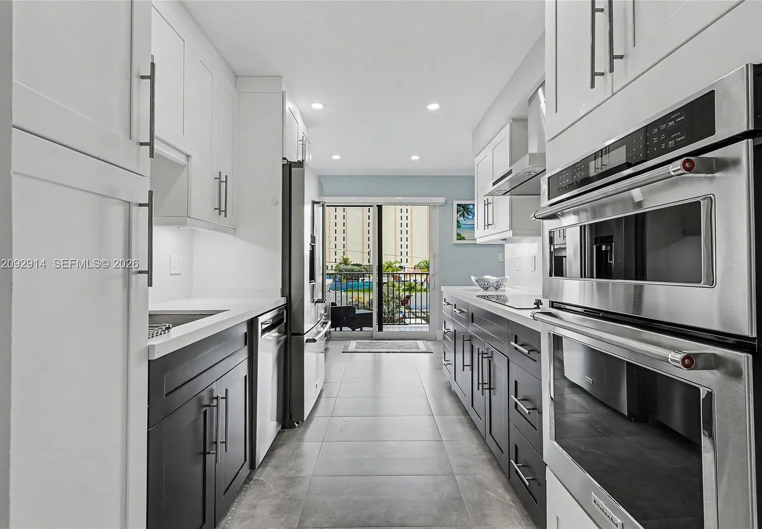 Summit Condo — Photo 3