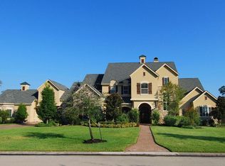 5806 Royal Point Dr, Kingwood, TX 77345