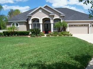 5401 Garden Arbor Dr, Lutz, FL 33558