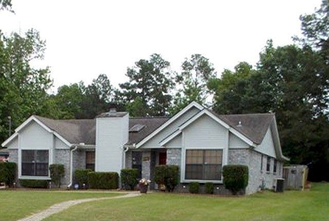 1st image of 103 Lost Pines Cir
