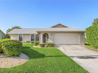 210 SW 43rd Ln, Cape Coral, FL 33914