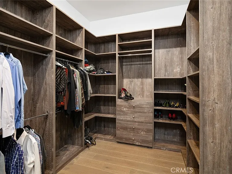 5541 Matilija Ave — Photo 30