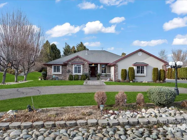900 Sandy Glen Ln, Burley, ID 83318
