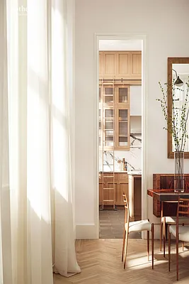 Sold by Sotheby's International Realty | media 7