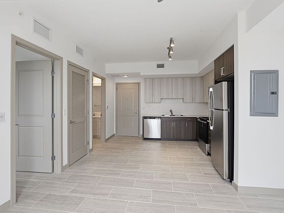 3rd image of 18555 Homestead Ave #609