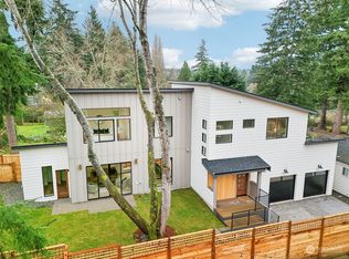 11736 38th Ave NE, Seattle, WA 98125