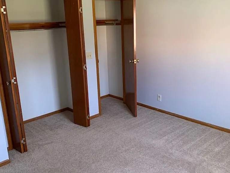 Angle-Tyler Apartments — Photo 25