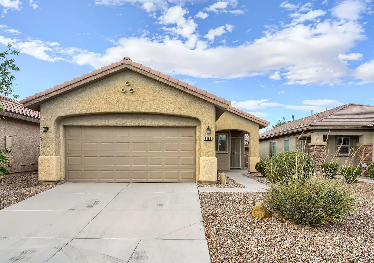 Charming 2BR Home in 55+ Gated Community — Photo 1