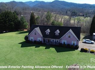 130 Crestview St, Canton, NC 28716