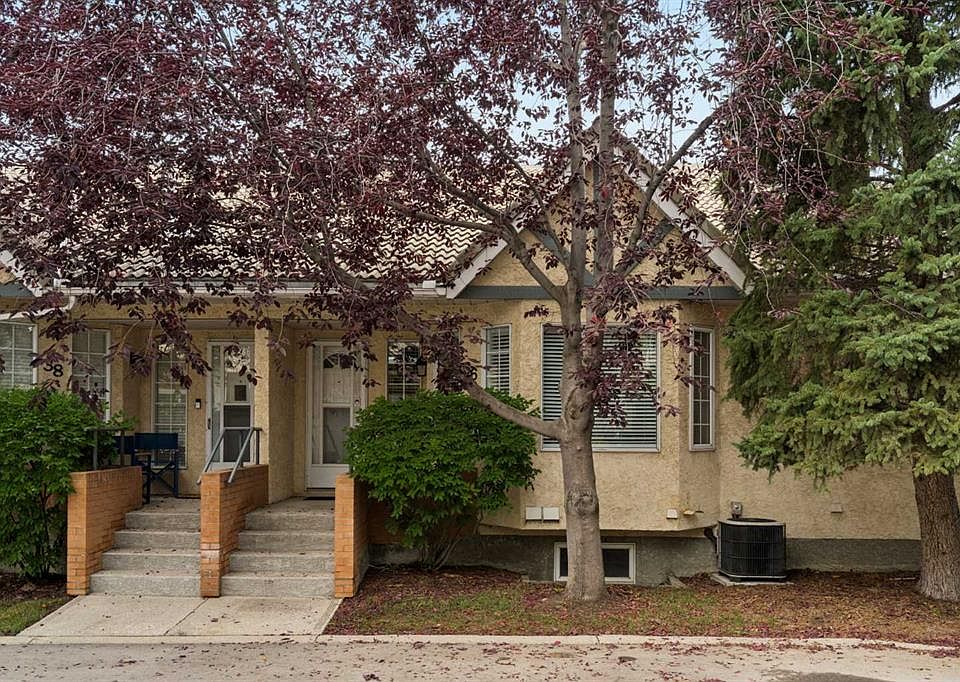 1st image of 36 SE Richelieu Ct SW