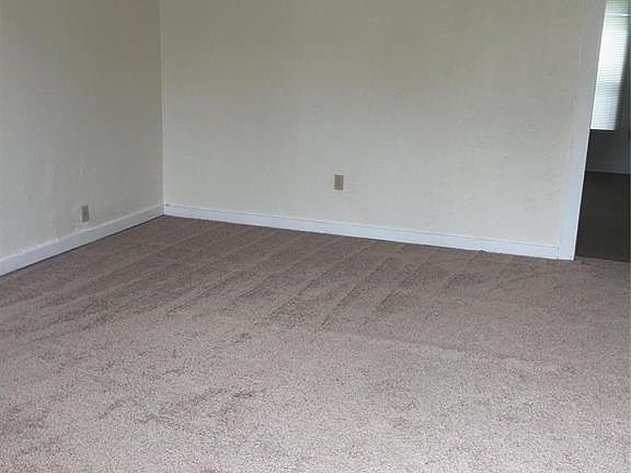 3rd image of 4023 Braden Ave