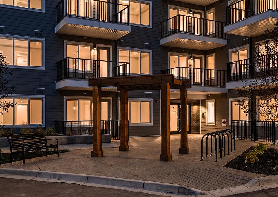 1st image of 44 S Skyview Pkwy NE #2201