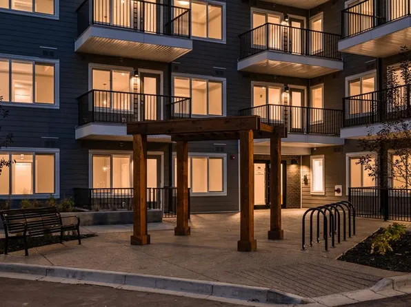 44 S Skyview Pkwy NE #2201, Calgary, AB T3N 2R8