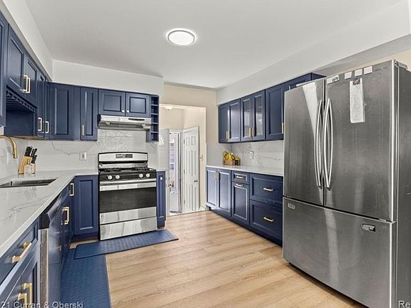 4th image of 5110 Maple St