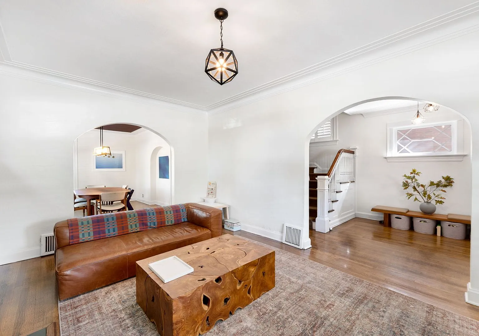 5BD, 3BA Denver Square in Congress Park with Back Yard — Photo 4