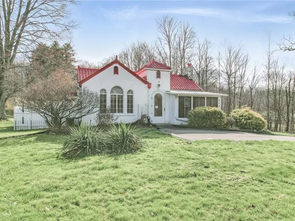 2341 S Hermitage Rd, Hermitage, PA 16148