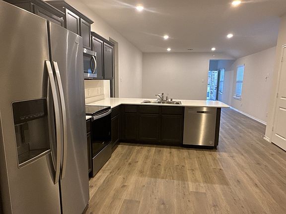 5th image of 1050 Rio Bravo Dr