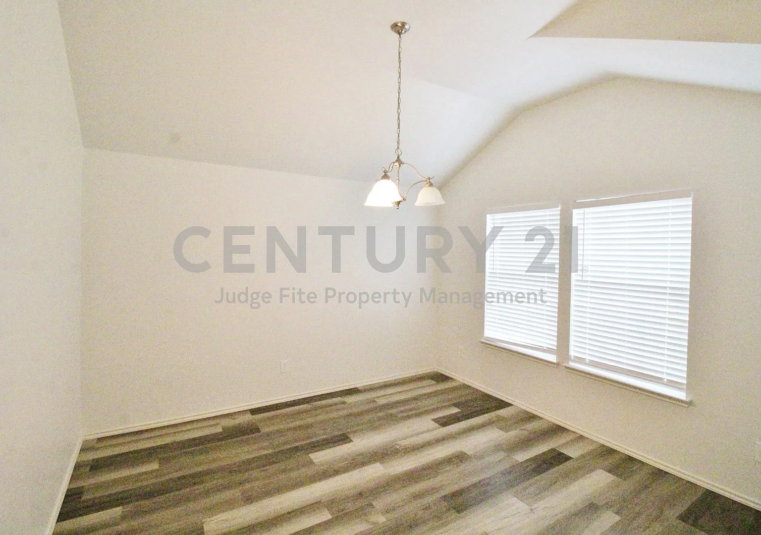 Beautiful 3/2/2 in Mira Lagos For Rent! — Photo 2