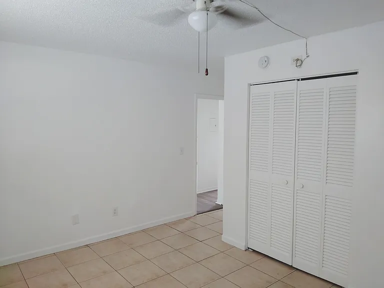 2122 Bradford St #526 — Photo 8