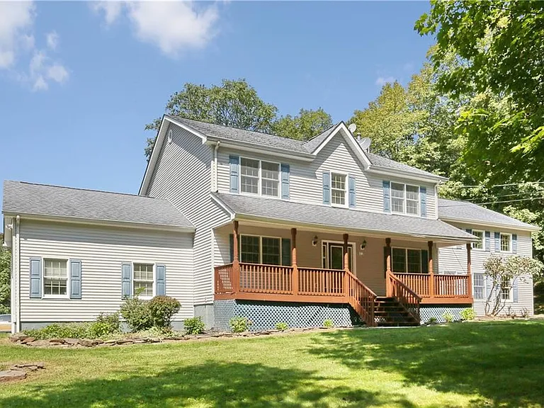 80 Old Quaker Hill Rd — Photo 7