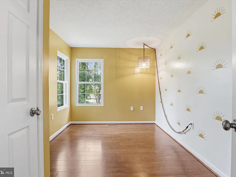 423 Foxridge Dr SW — Photo 35
