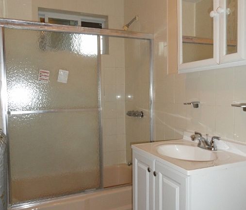 2nd image of 32 Ashley St #3