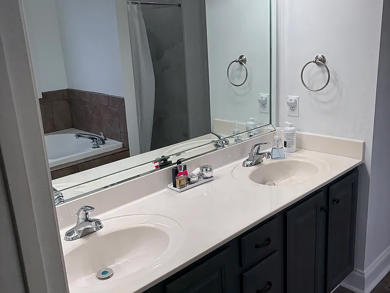 939 John Hood Dr — Photo 7